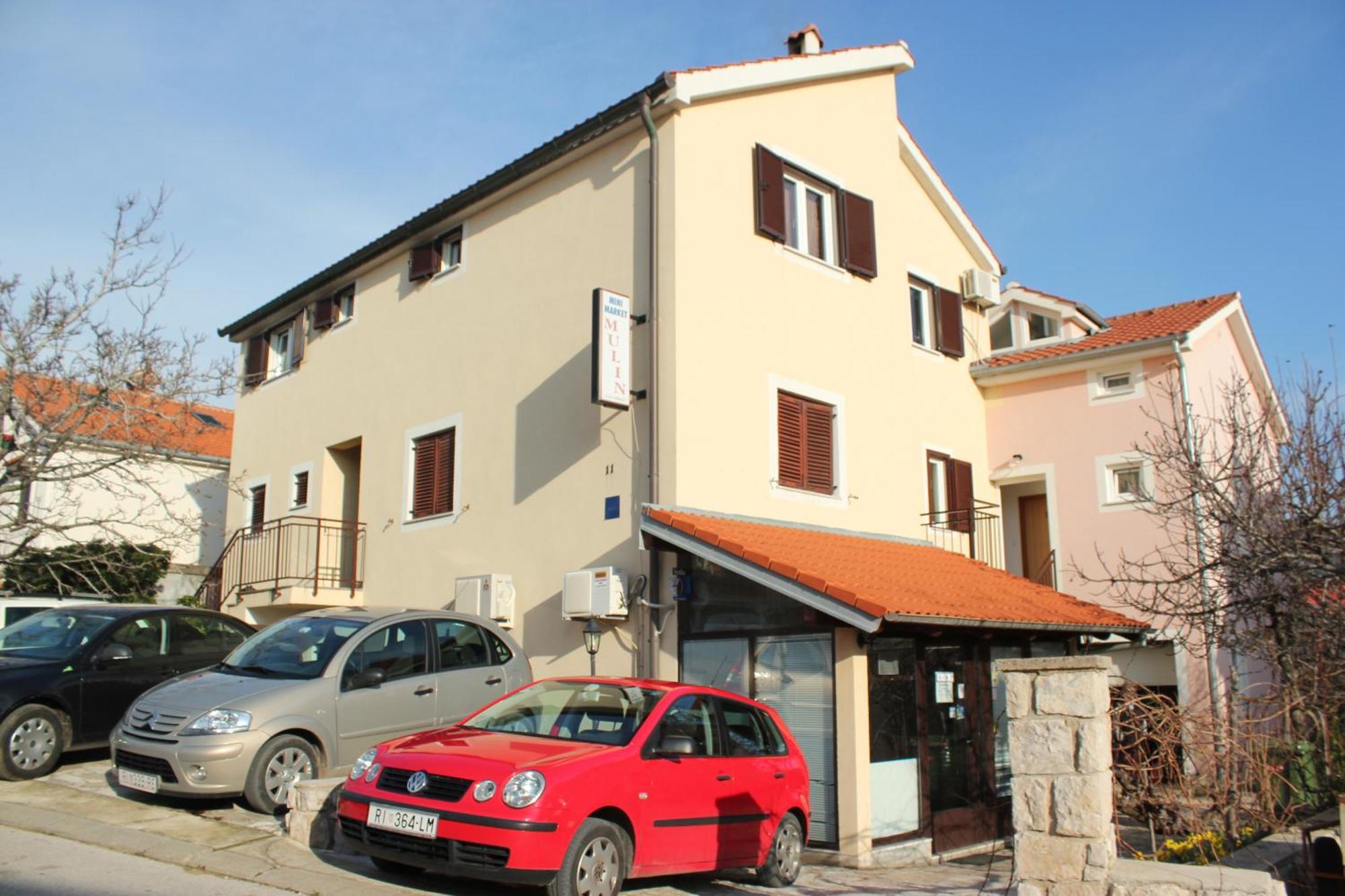 Apartments Vitkovic Крес Екстериор снимка