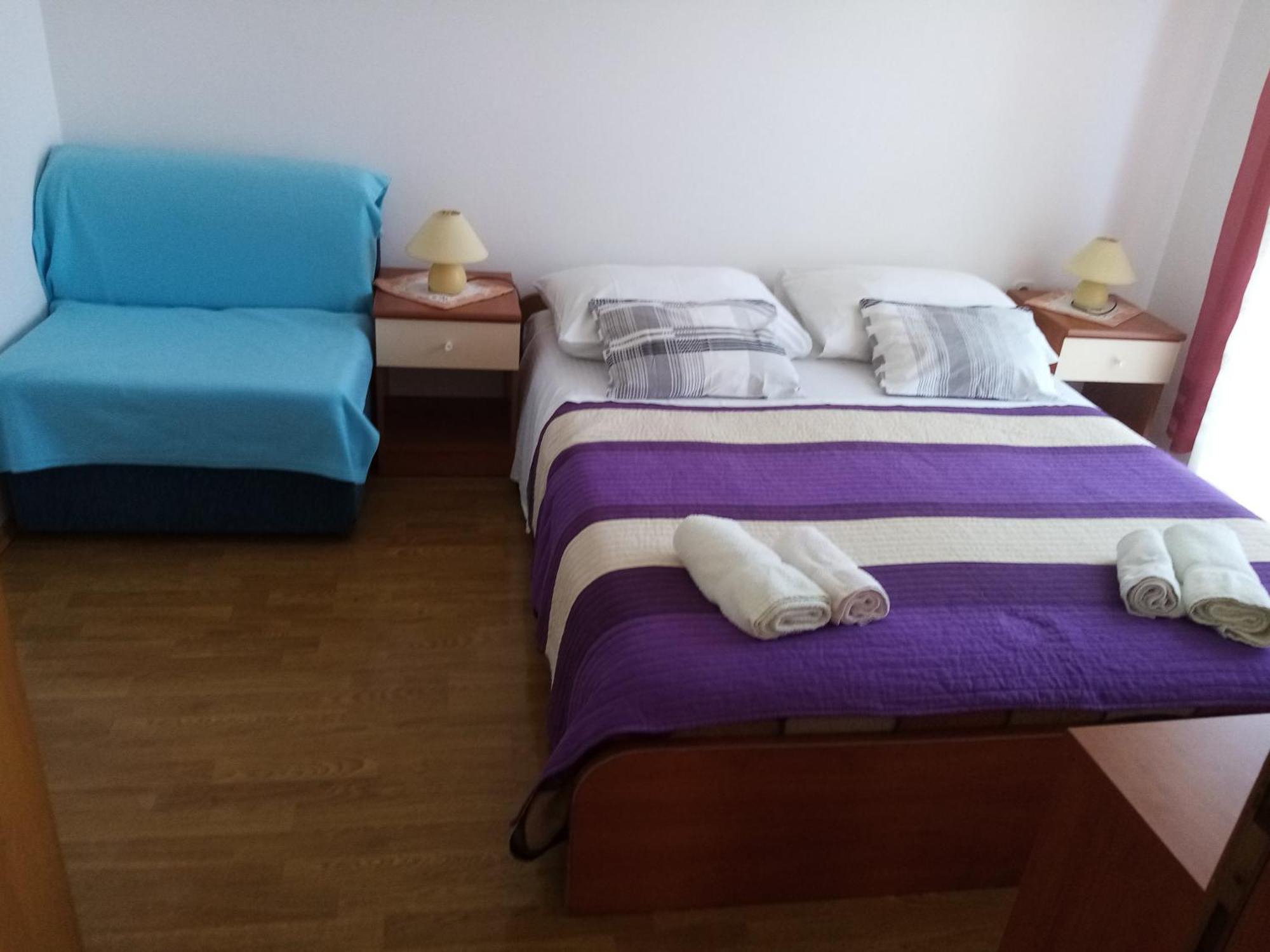 Apartments Vitkovic Крес Екстериор снимка