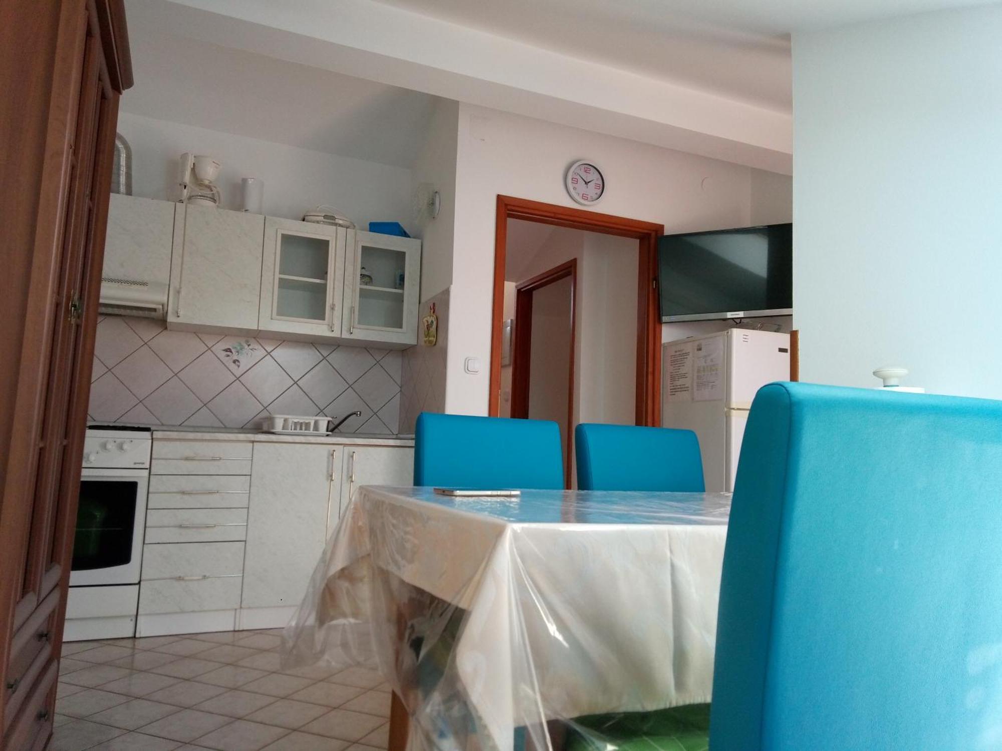 Apartments Vitkovic Крес Екстериор снимка